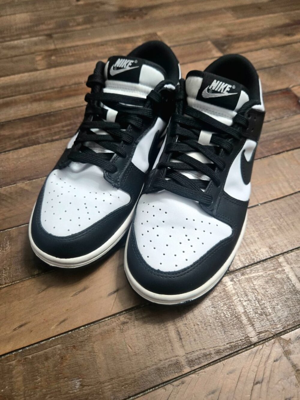 Nike Dunk Low Retro Panda Womens 9.5 Mens 8 EUC Excellent Streetwear Retro